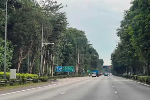 Singapura Perketat Pengawasan Lalu Lintas: Kamera Kecepatan Baru di BKE Mulai Beroperasi