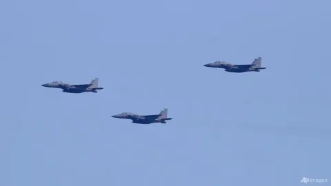 Seoul Kerahkan Jet Tempur Saat 10+ Pesawat China-Rusia Masuki Zona Identifikasi