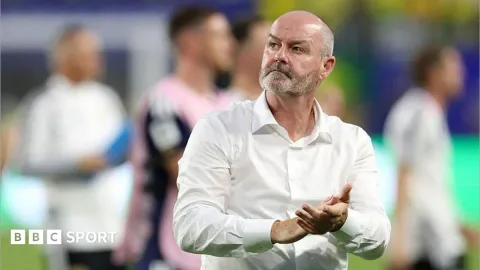 Skotlandia Tersingkir, Masa Depan Steve Clarke Dipertanyakan