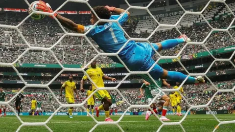 Ronwen Williams: Spesialis Adu Penalti yang Siap Jadi Momok Kanada di Piala Dunia