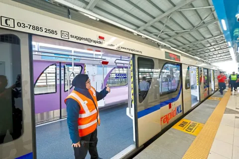 LRT Shah Alam Line Resmi Beroperasi: Tiket Belum Terintegrasi, Pengguna Tunai Terhambat