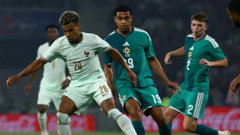 Bursa Gelandang Memanas: Everton Siap Caplok Shea Charles, Southampton Pasang Harga Rp600 Miliar