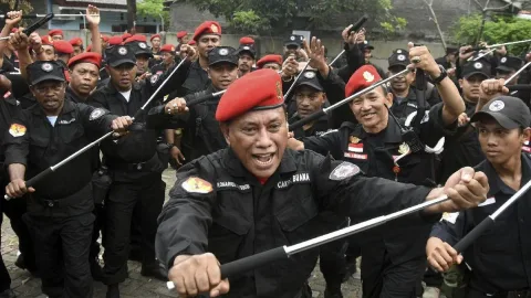 Ritual Jokowi Injak Kepala Kerbau: PDIP Anggap Bukan Urusan Banteng