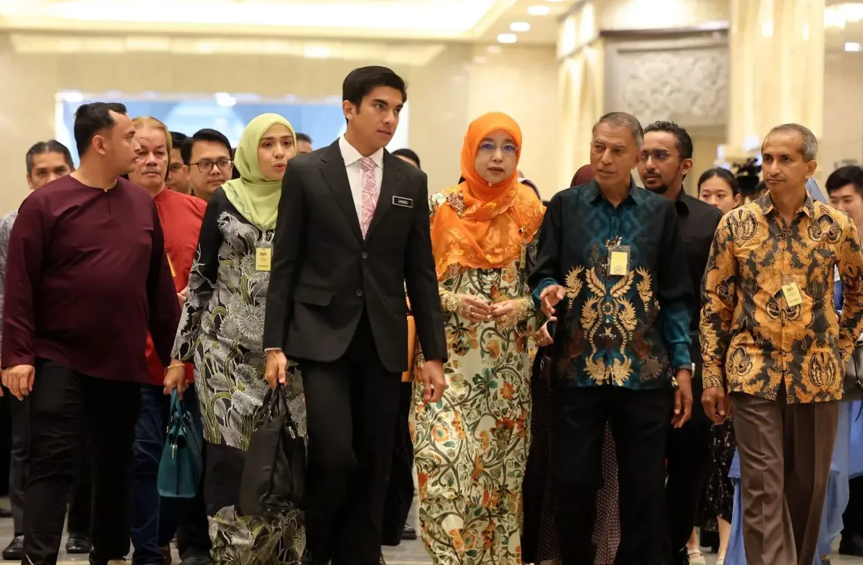 Sidang Syed Saddiq Ditunda: Hakim Sakit, Putusan Nasib Politik Tertunda