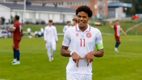 Eintracht Frankfurt Rekrut Striker Muda Denmark, Malik Pimpong: Pewaris Taktik Hugo Ekitiké?
