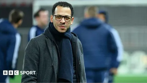 Liam Rosenior Segera Kembali ke Bangku Pelatih, Kali Ini di Paris FC