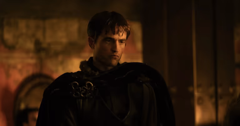 Robert Pattinson: Syuting The Odyssey Terasa Seperti Direkam SUV Raksasa