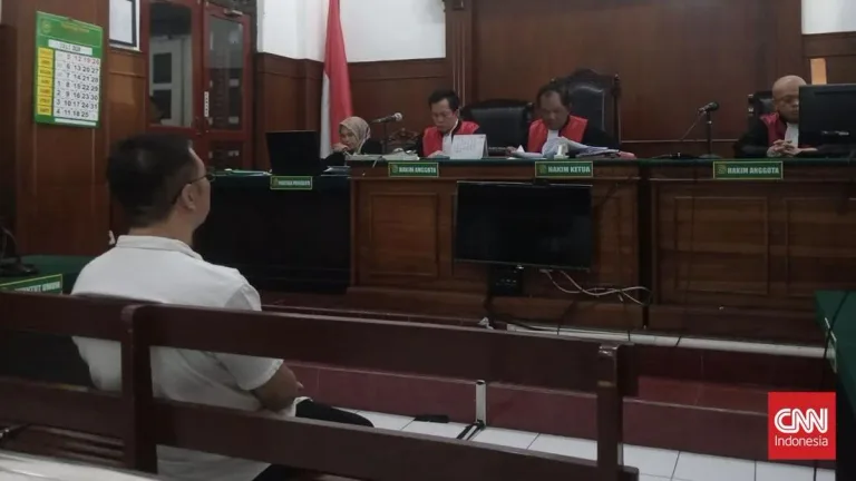 Vonis 3 Tahun 10 Bulan untuk Perusak Rumah Nenek Elina di Surabaya