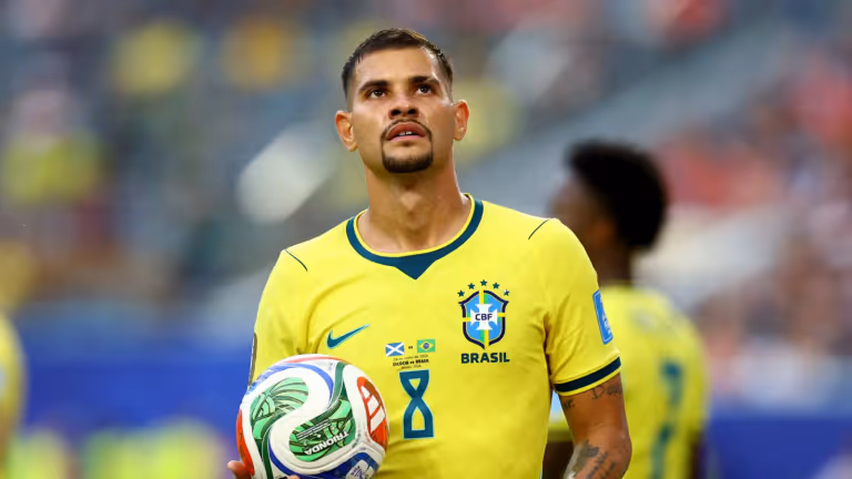 Arsenal Siapkan Dana Fantastis demi Bradley Barcola: Investasi Lebih Tepat dari Bruno Guimaraes?