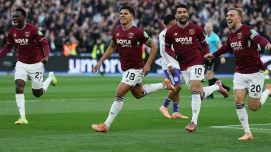 Manchester United Beralih ke Prospek Muda Kolombia Setelah Gagal Dapatkan Mateus Fernandes