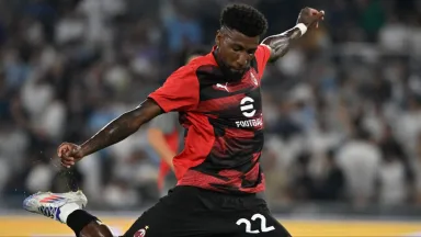 Bursa Transfer: Flamengo Banting Setir, Emerson Royal Batal ke Aston Villa