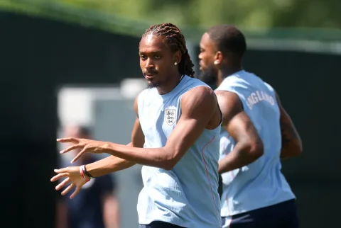 Inggris vs Kongo DR: Djed Spence Starter, Tuchel Andalkan Bellingham-Rice