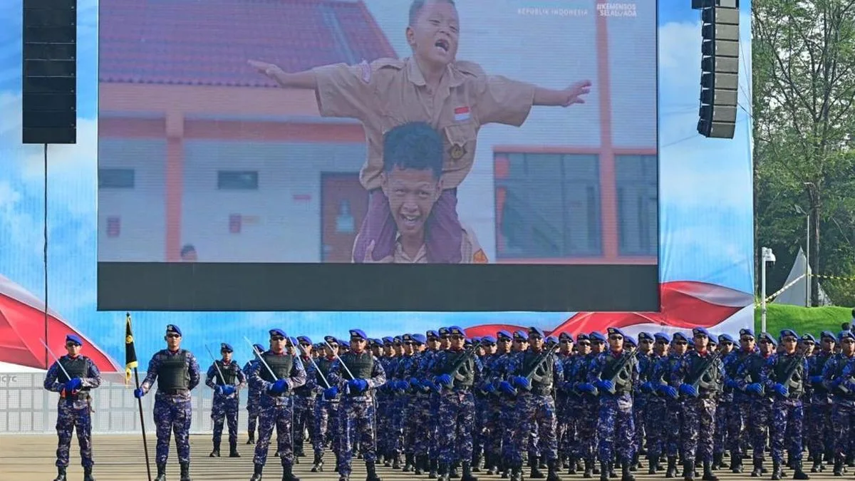 Kisah Fikri, Bocah Pemulung yang Kini Berseragam Bersih di Sekolah Rakyat, Mewarnai HUT Bhayangkara ke-80