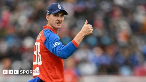 Hujan Hentikan Laga Perdana Inggris vs India, Seri T20 Masih Nol-Nol