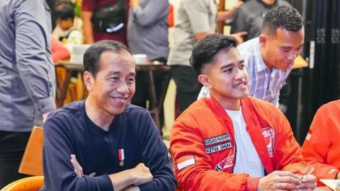 Jokowi Kembali ke Panggung Politik: Membangun Dinasti atau Sekadar Uji Coba?