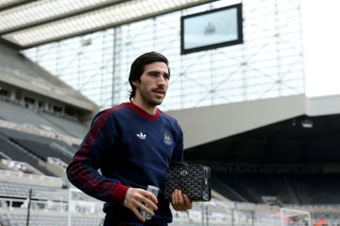 Sandro Tonali ke Tottenham: Rekrutan Termahal Italia dengan Gaji Rp230 Miliar per Musim