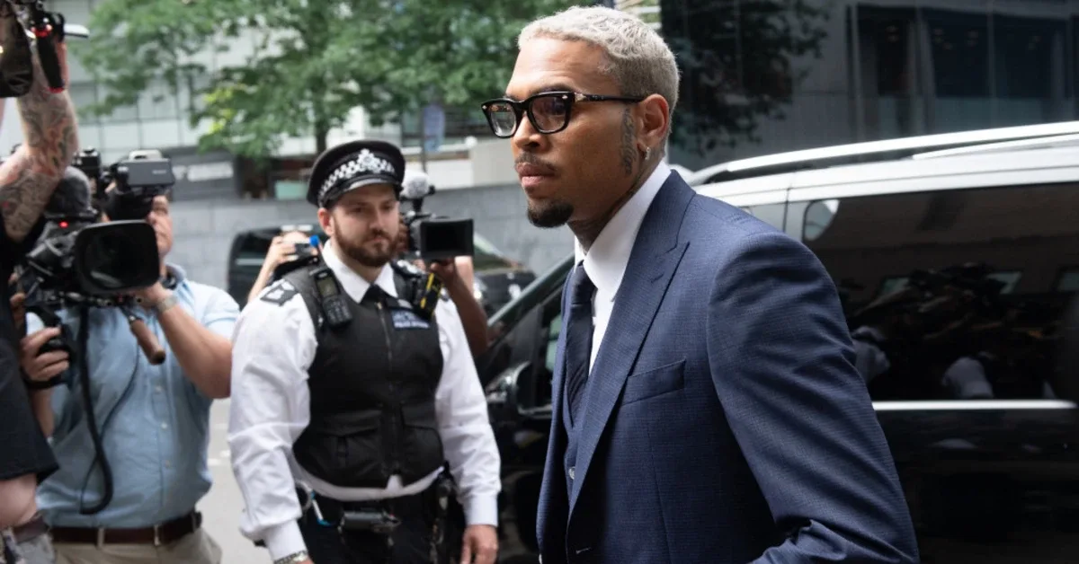 Gigitan Anjing Penjaga: Chris Brown Wajib Bayar Rp200 Miliar pada Mantan Pembantu Rumah