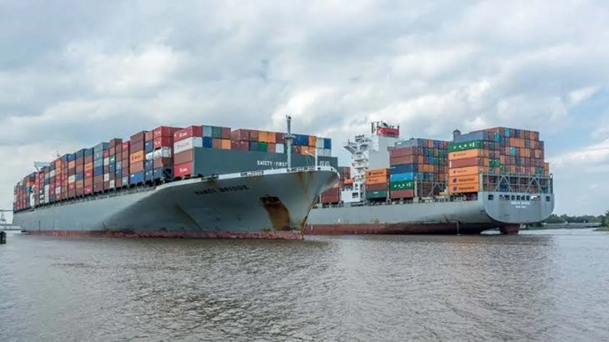 Gelombang Pasokan: 33 Kapal Bermuatan BBM dan Pangan Segera Merapat ke Pelabuhan Lagos
