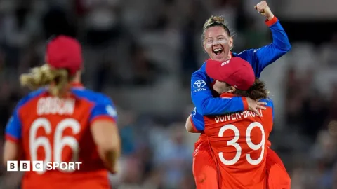 Sciver-Brunt dan Knight Bawa Inggris ke Final Piala Dunia T20