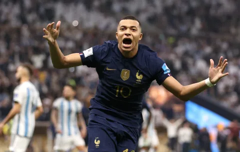 Mbappe Kokoh di Puncak: 10 Gol Fase Gugur Piala Dunia, Rekor yang Sulit Tersentuh