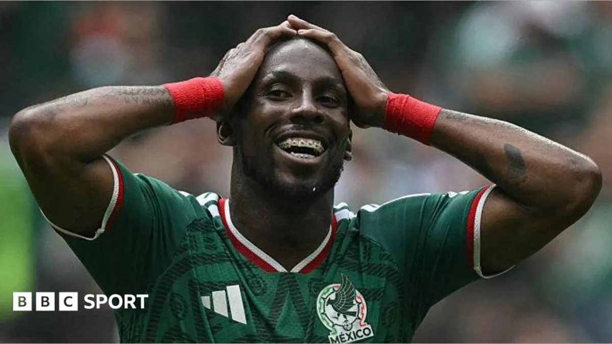 Julián Quiñones: Dari Kolombia ke Meksiko, Kini Jadi Mimpi Buruk Inggris
