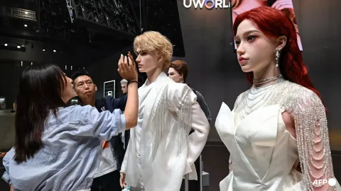 Robot Humanoid China UBTech Incar Pasar Kesepian: Teman Setia Seumur Hidup dengan Harga Fantastis