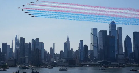 Amerika Rayakan 250 Tahun Kemerdekaan di Tengah Perpecahan Politik dan Gelombang Panas