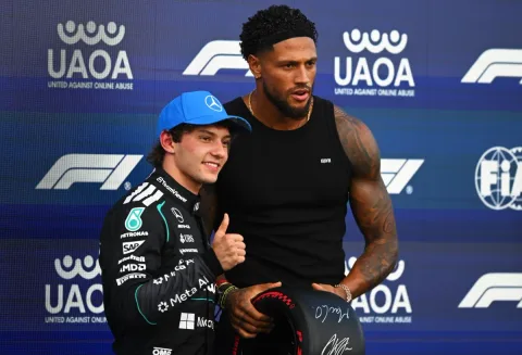 Kiper Udinese Maduka Okoye Jadi Pembawa Penghargaan F1, Lonjakan Popularitas di Media Sosial