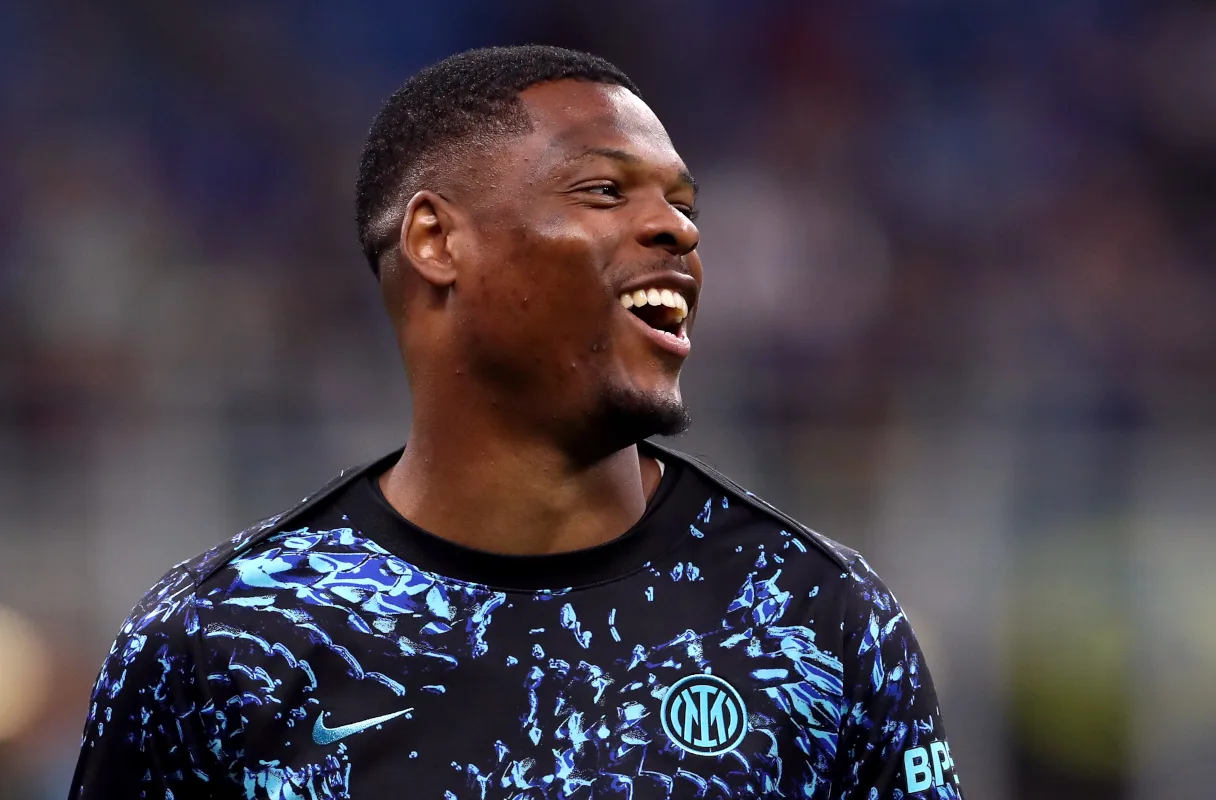 Real Madrid Resmi Datangkan Dumfries dari Inter, Bek Belanda Dikontrak Empat Musim