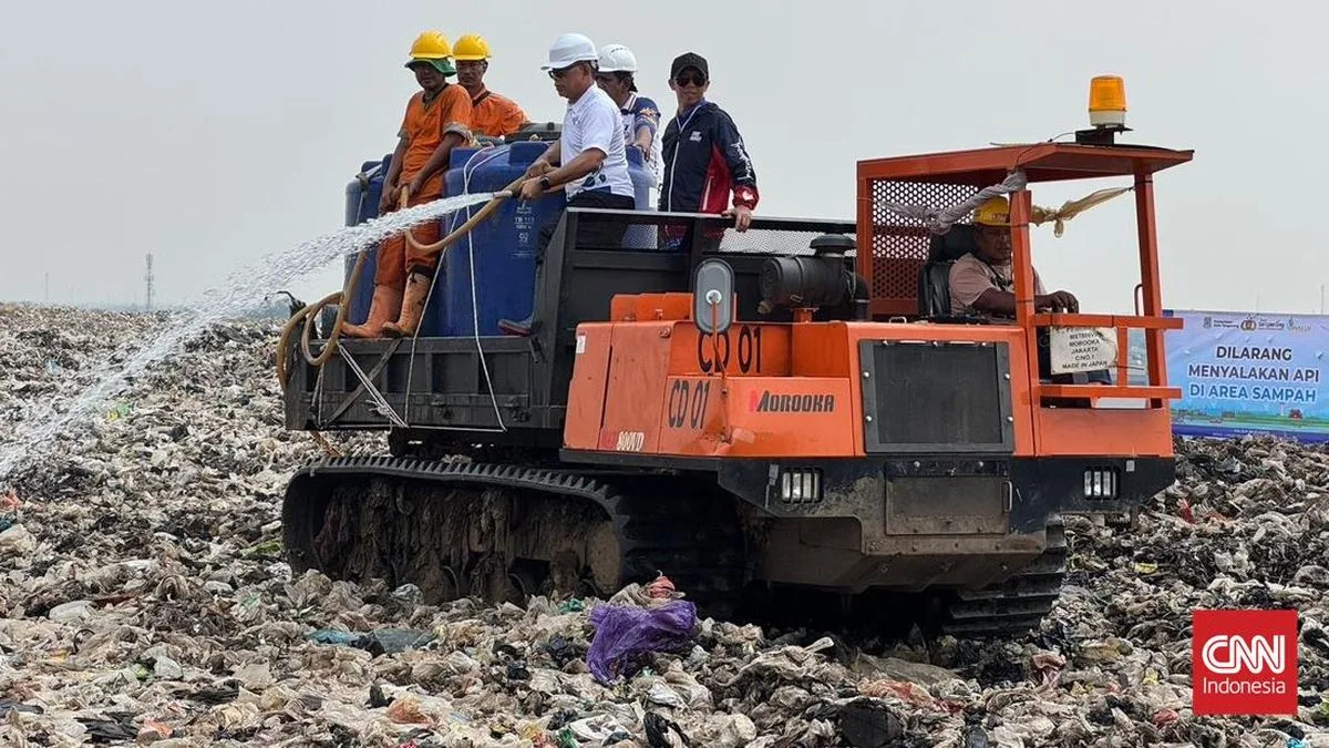 DLH Tangerang Siagakan Alat Berat dan Damkar Cegah Kebakaran TPA Rawa Kucing