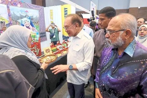Anwar Ibrahim: Budaya Bisnis Bumiputra yang Bobrok Harus Dihentikan