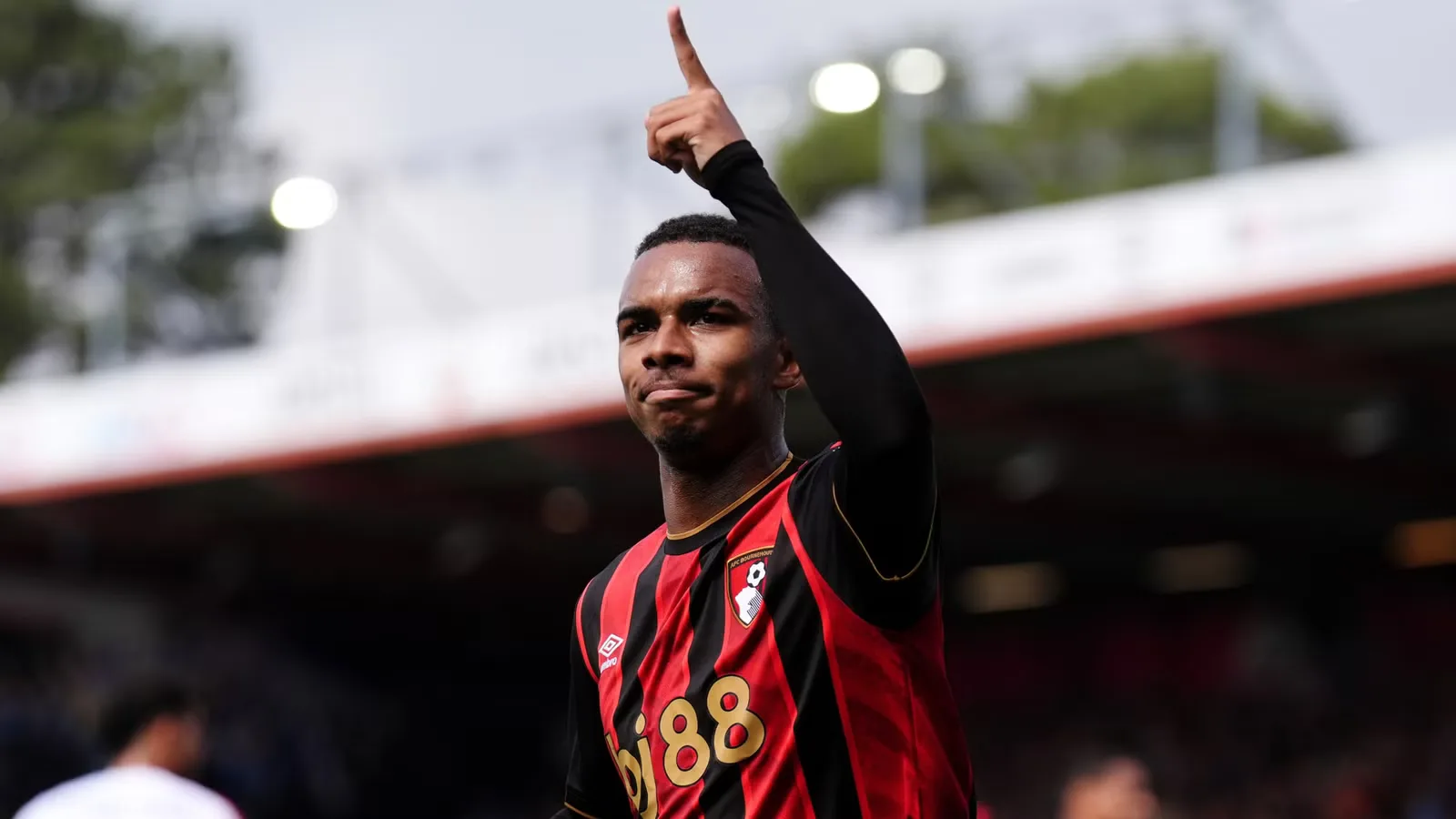Tottenham Siap Bajak Target Manchester United: Duel Transfer Memanas