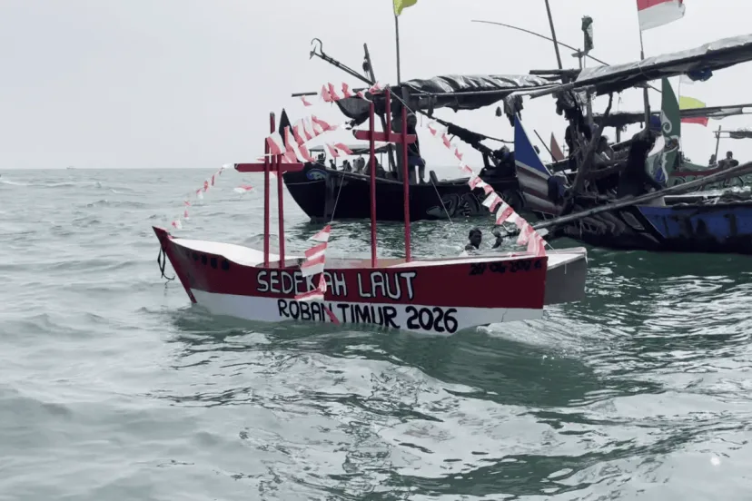 Sedekah Laut di Batang: Tradisi Syukur di Tengah Abrasi dan Desakan Industri