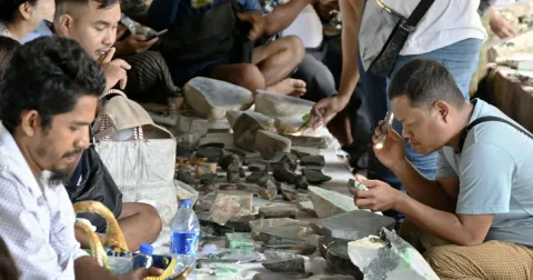 Bubble Pecat: Harga Giok Myanmar Ambruk Imbas Perlambatan China dan Penertiban Kejahatan