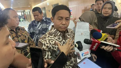 KPK Beberkan Isi Amplop Bupati Kuansing ke Raja Juli: Dolar Singapura dari Anggota KUD
