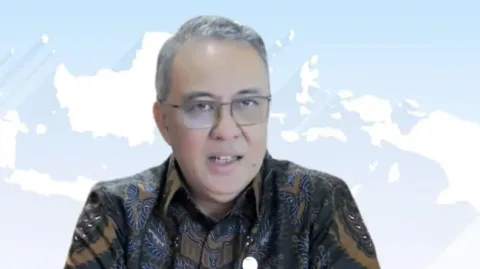 OJK Tutup 278 Bisnis Gadai Ilegal, Masyarakat Diingatkan Risiko Bunga Tinggi