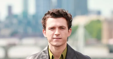 Tom Holland: Syuting The Odyssey Seperti Reka Ulang Sejarah