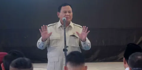 Label Politik sebagai Senjata: Dari ‘Antek Asing’ hingga ‘Komunis’, Mengapa Kritik Selalu Dibalas Cap Negatif