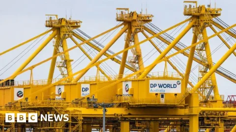 Tuntutan Minggu Kerja 28 Jam: Buruh Pelabuhan Australia Lawan AI Tanpa Potong Gaji