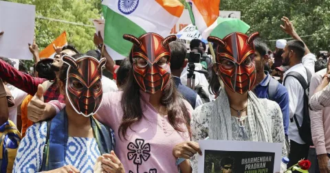 Gerakan Kecoa di India: Ketika Sindiran Mahkamah Agung Meledak Jadi Revolusi Anak Muda