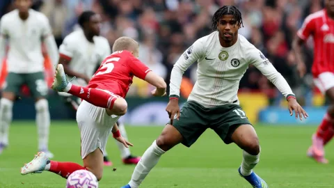 Kebijakan Transfer Ten Hag Dipertanyakan: Jual Masa Depan MU Seharga Rp10 Miliar