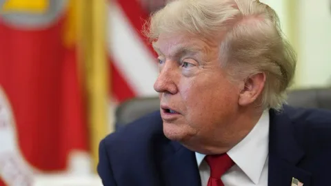 Trump Batalkan Kesepakatan dengan Iran dan Hentikan Perdagangan dengan Spanyol