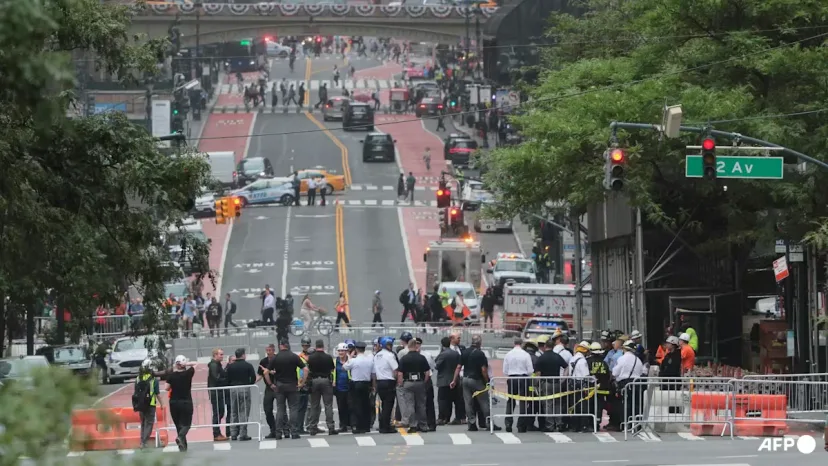 Kolom Gedung Pencakar Langit di Manhattan Melengkung, Ribuan Orang Dievakuasi