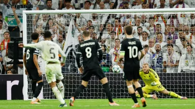 Tottenham Incar Kiper Juventus yang Kecewa: Langkah Murah atau Jebakan?