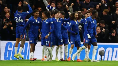 Manchester United Amankan Andrey Santos dari Chelsea: Langkah Besar Rekrutmen Gelandang Masa Depan