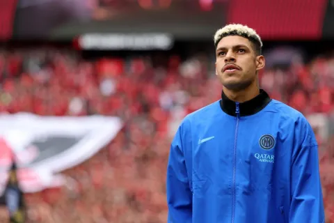 Bournemouth Kembali Buru Luis Henrique, Inter Milan Terjepit Situasi