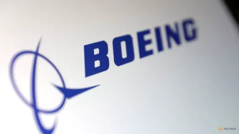 Pertamina dan Boeing Bersinergi Kembangkan Bahan Bakar Penerbangan Berkelanjutan