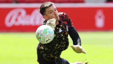 Ipswich Buru Kiper Raksasa: Kjell Scherpen Jadi Alternatif Nick Pope
