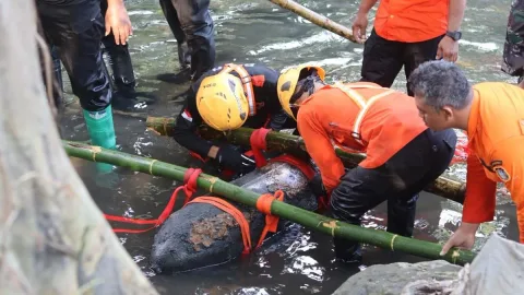 Bom Aktif 100 Kg Ditemukan di Sungai Blitar, Diduga Peninggalan Perang