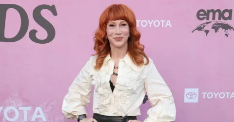 Kathy Griffin Pamer Kekasih Baru, Usianya 43 Tahun Lebih Muda